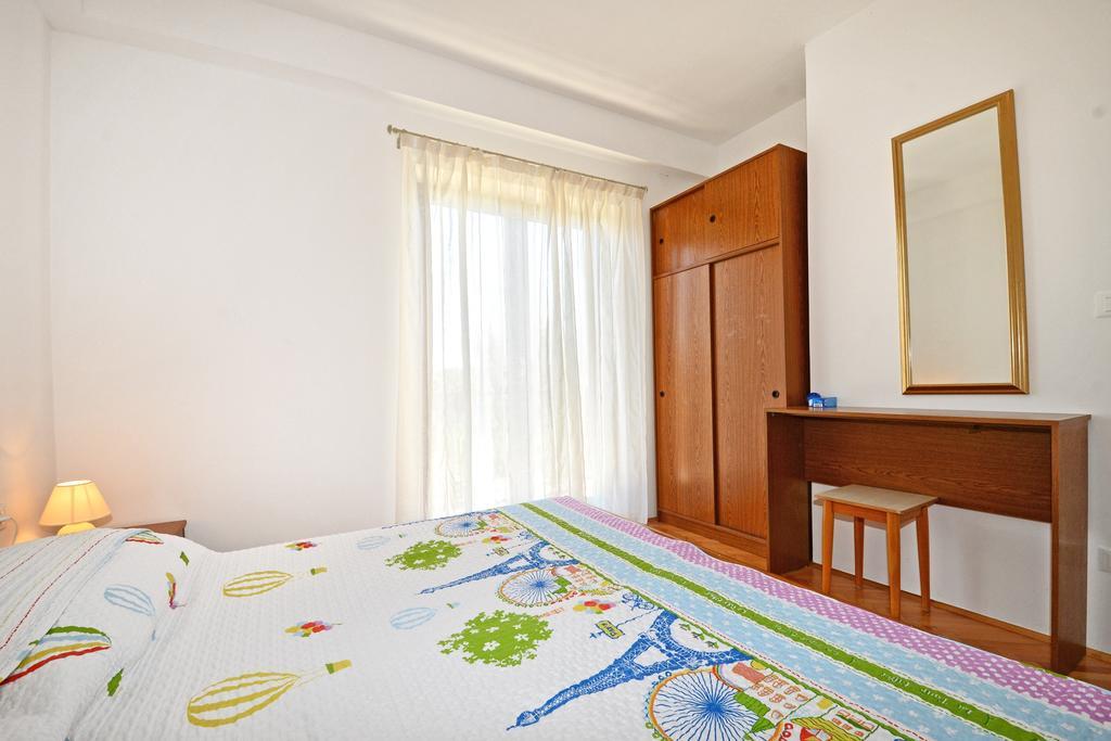 Apartments Mira Veleniki Extérieur photo