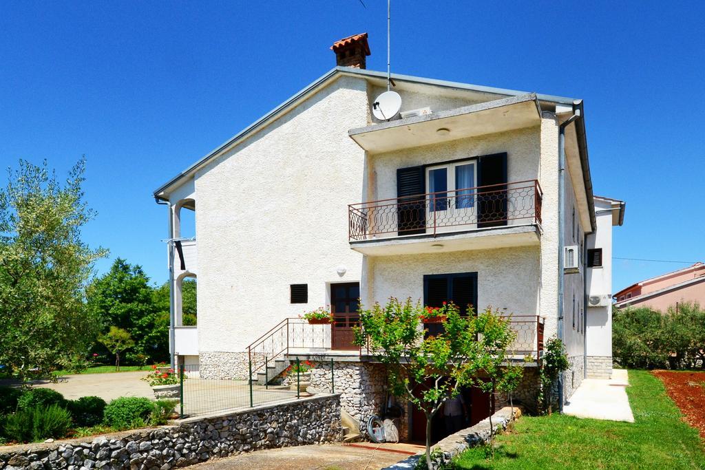 Apartments Mira Veleniki Extérieur photo